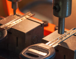 How to Mock Objects in PHPUnit / PEST tests in Laravel